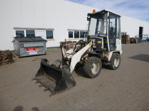 chargeuse Sur Pneus Kubota R310A Année 2011 D'occasion